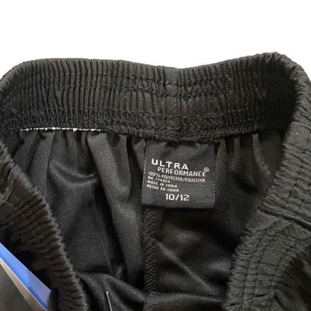 Ultra Performance men’s athletic gym shorts size 10/12 black - Picture 2 of 4
